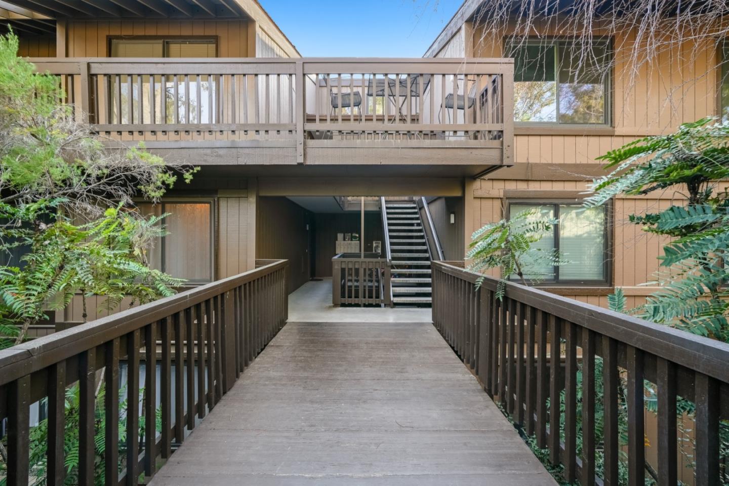 Neighborhood Neighborhood-5