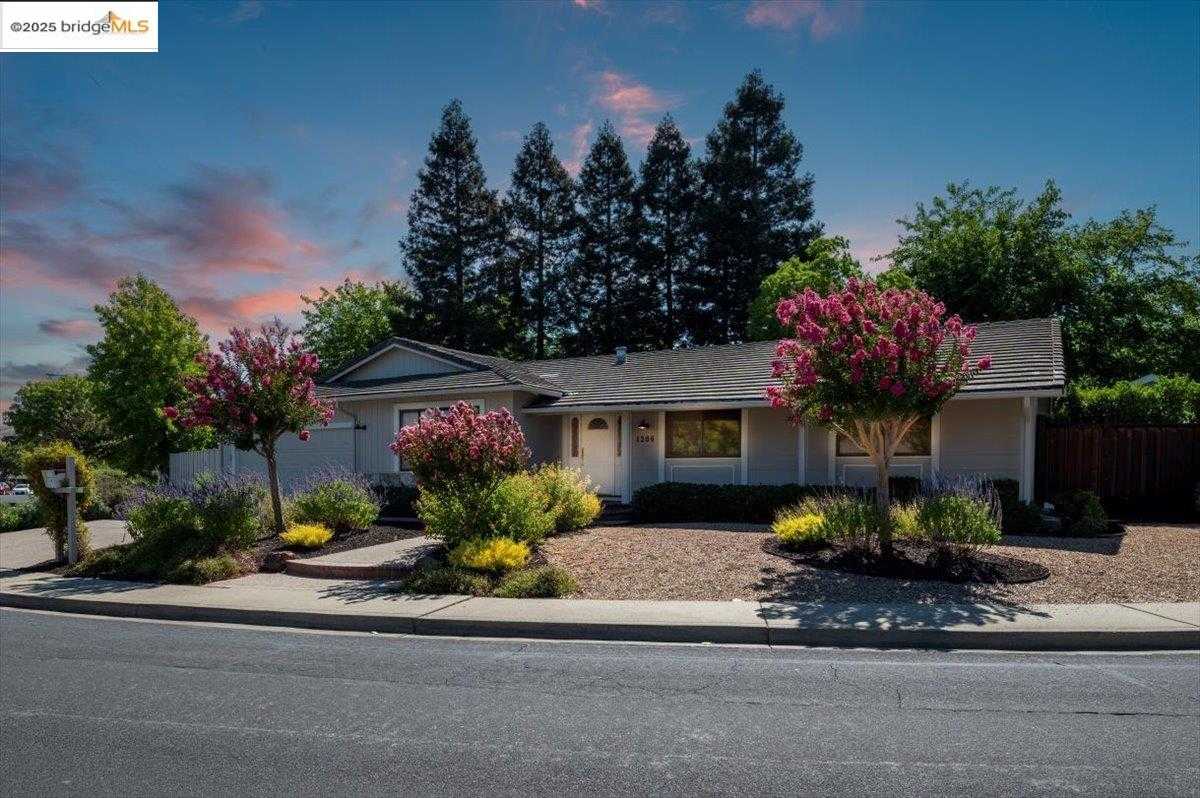 Neighborhood-21