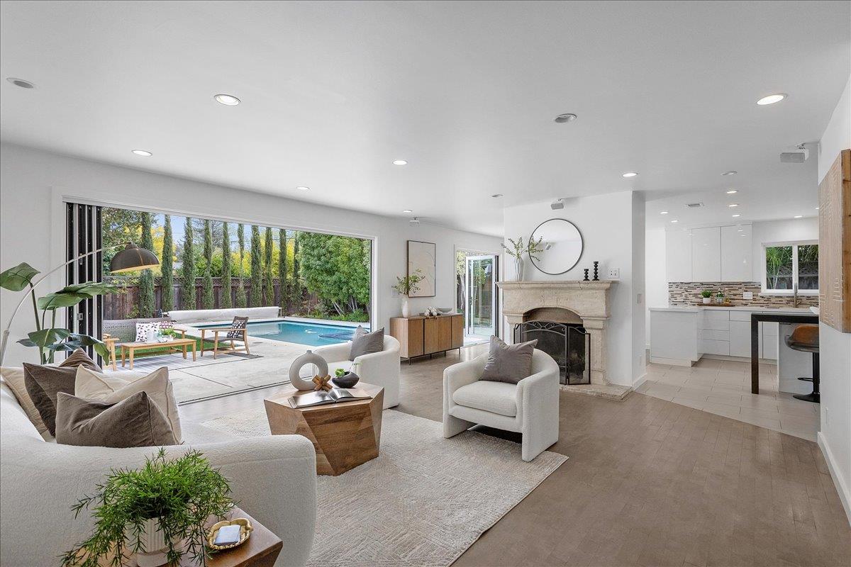 Neighborhood Neighborhood-25