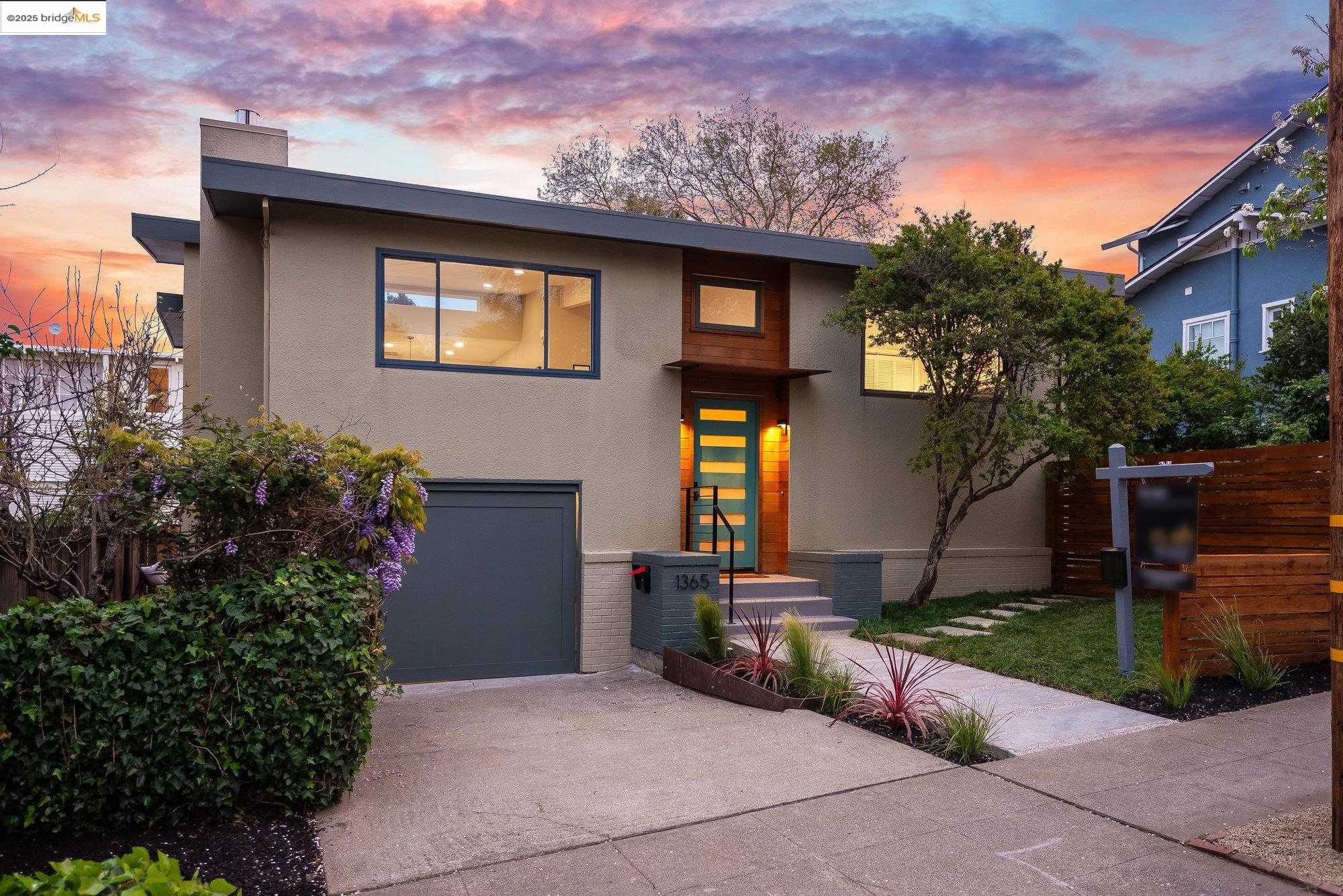 Neighborhood Neighborhood-1