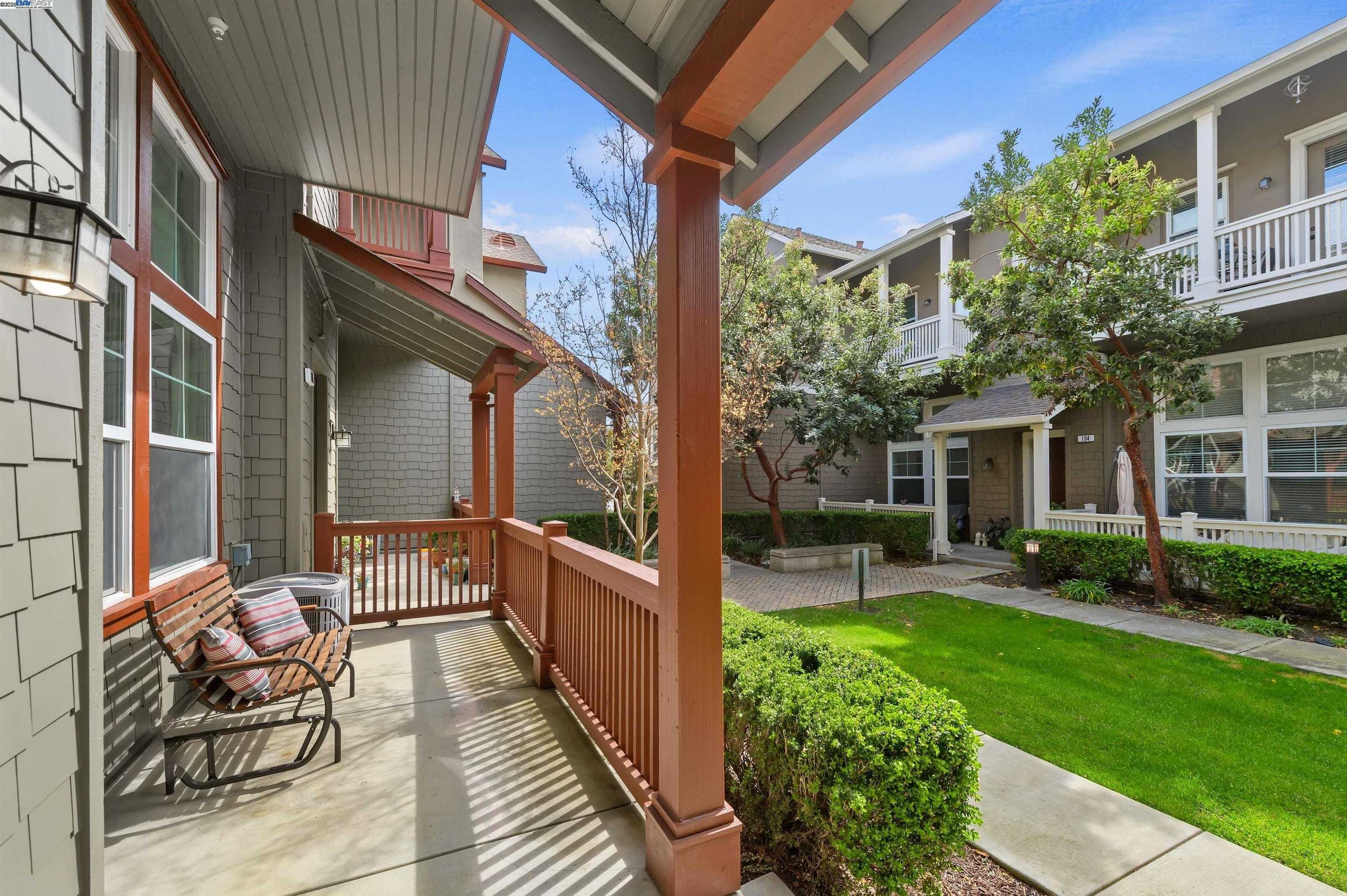 Neighborhood Neighborhood-25