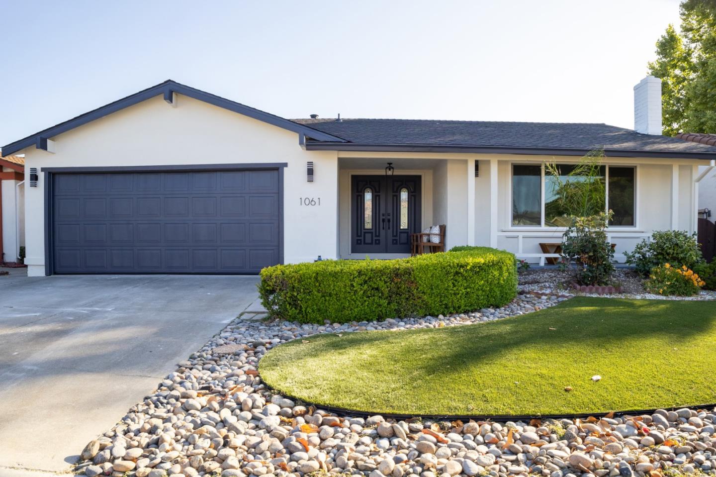 Neighborhood Neighborhood-9