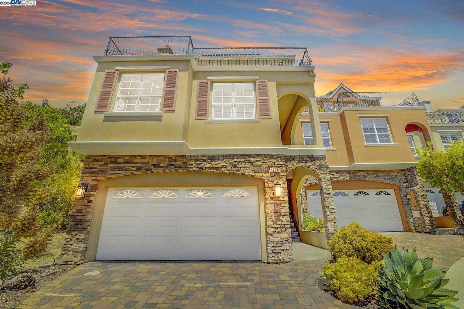 Neighborhood Neighborhood-10