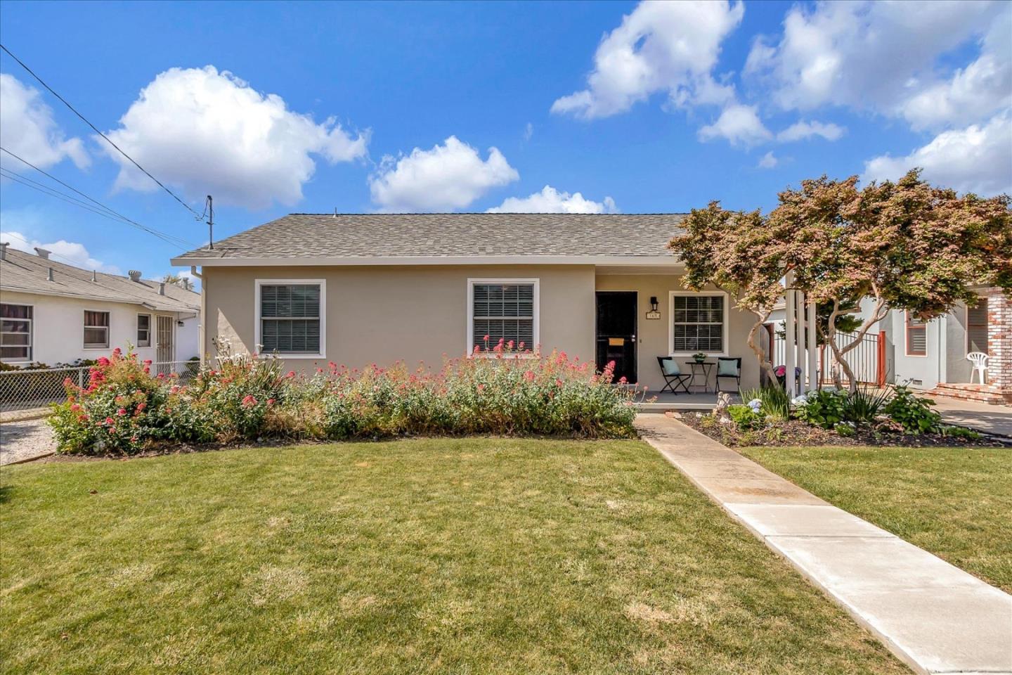 Neighborhood Neighborhood-56