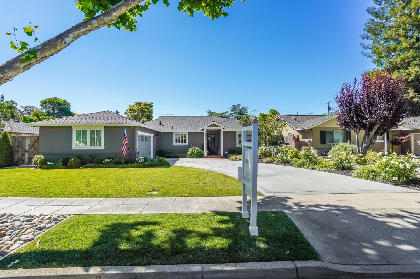 Neighborhood Neighborhood-66