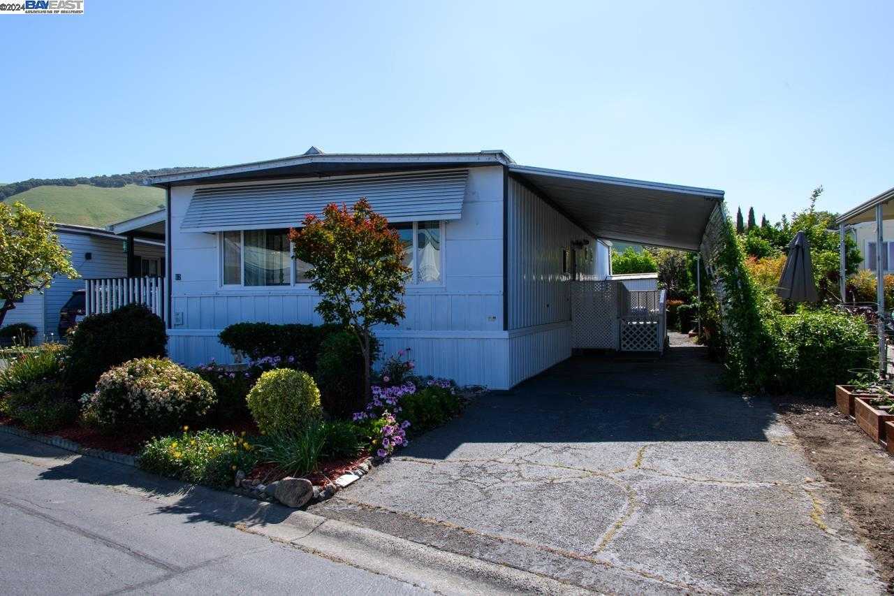 Neighborhood Neighborhood-9