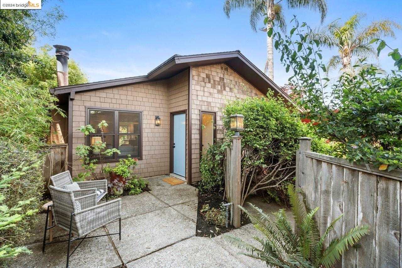 Neighborhood Neighborhood-5