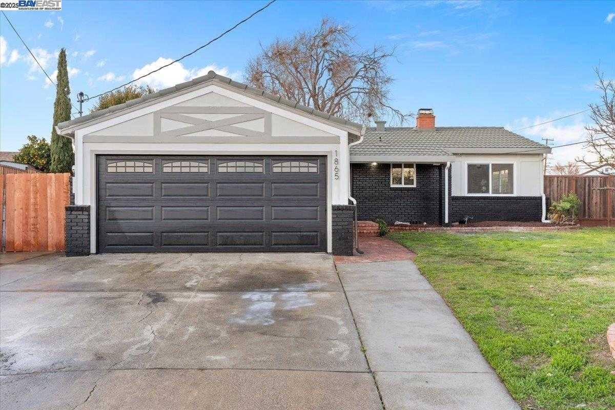 Neighborhood Neighborhood-86