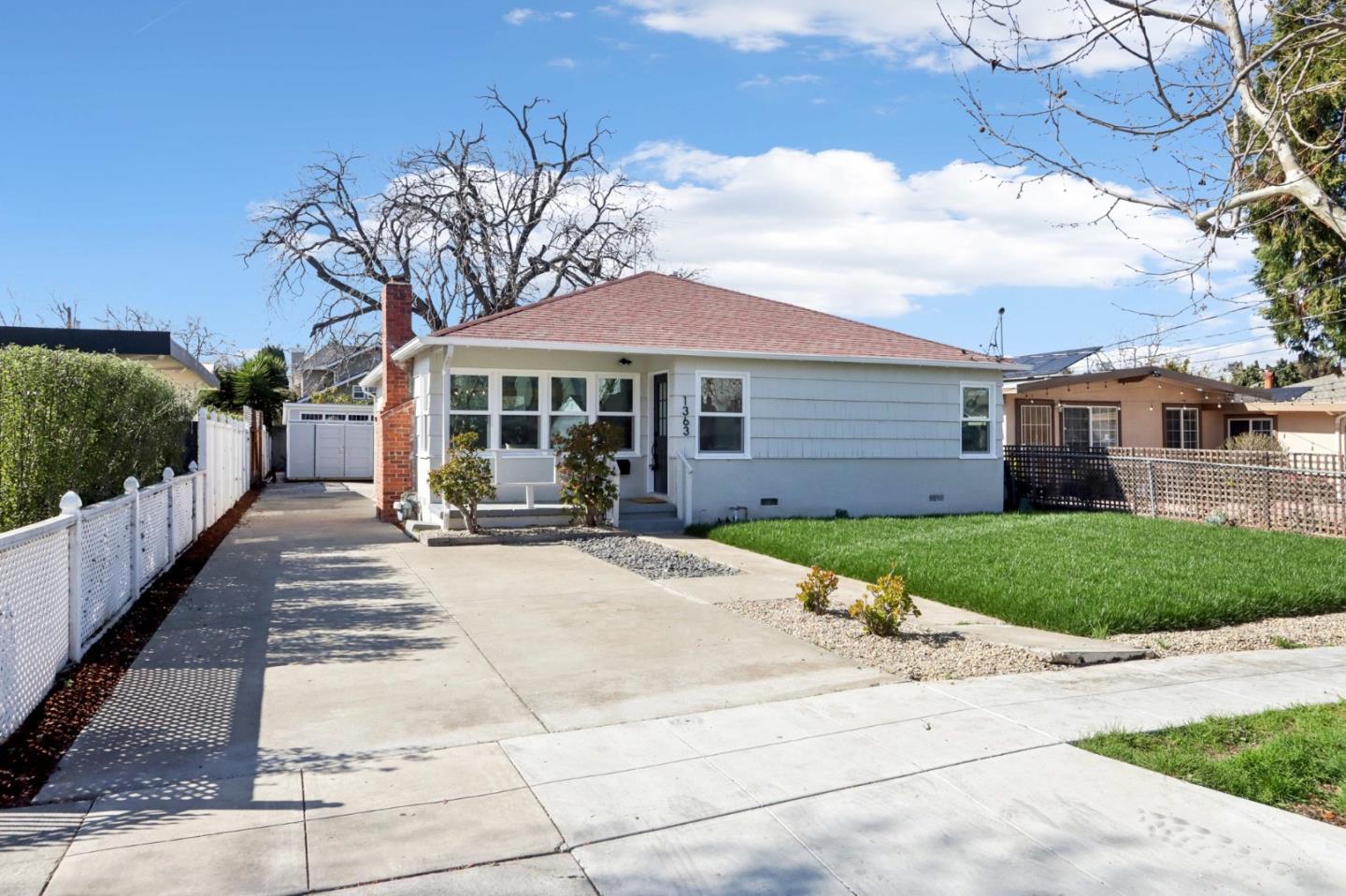 Neighborhood Neighborhood-15