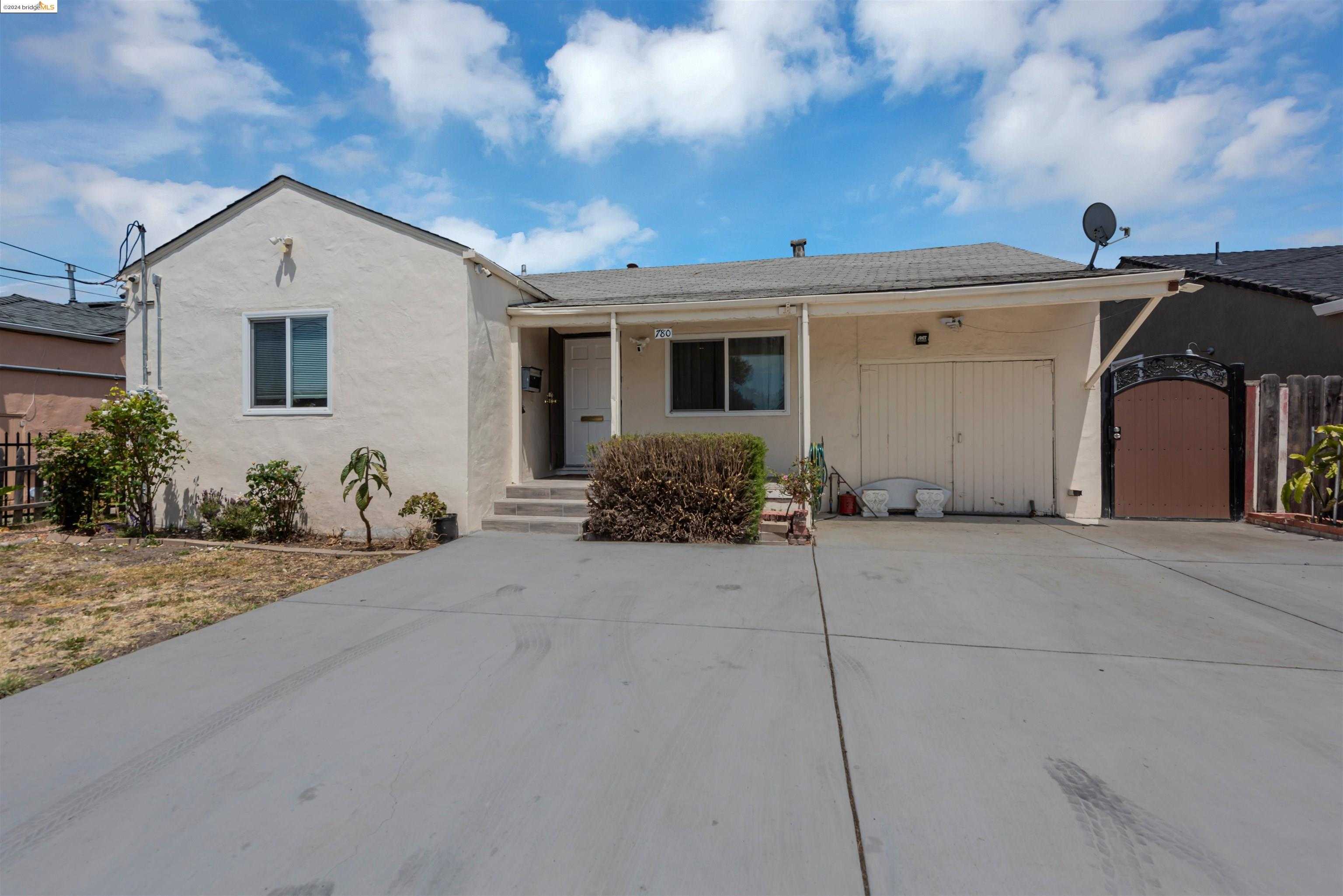 Neighborhood Neighborhood-8