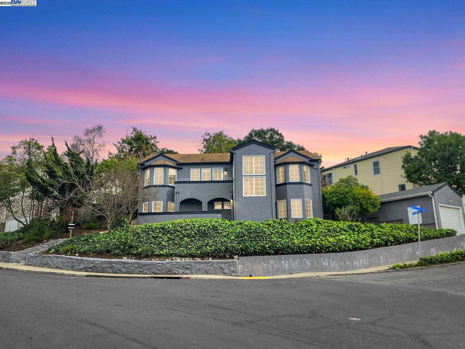 Neighborhood Neighborhood-5