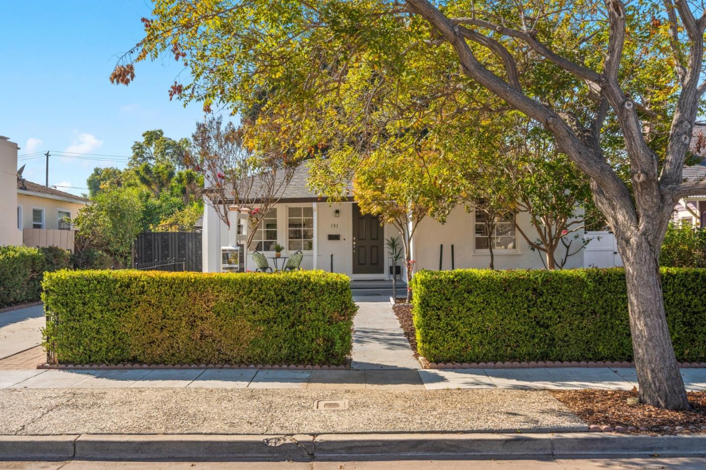 Neighborhood Neighborhood-71