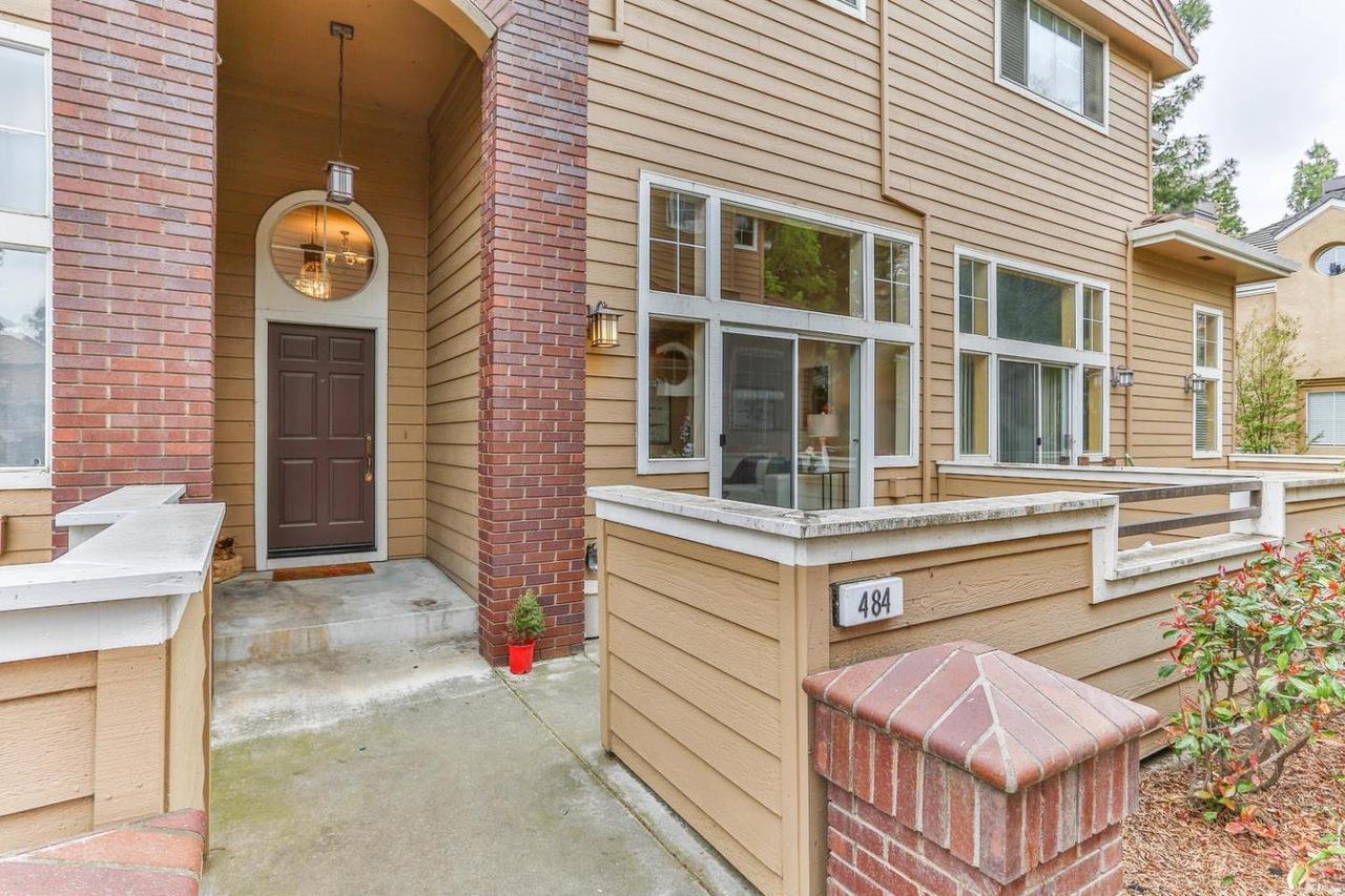 Neighborhood Neighborhood-78