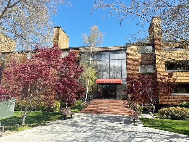 Neighborhood Neighborhood-91