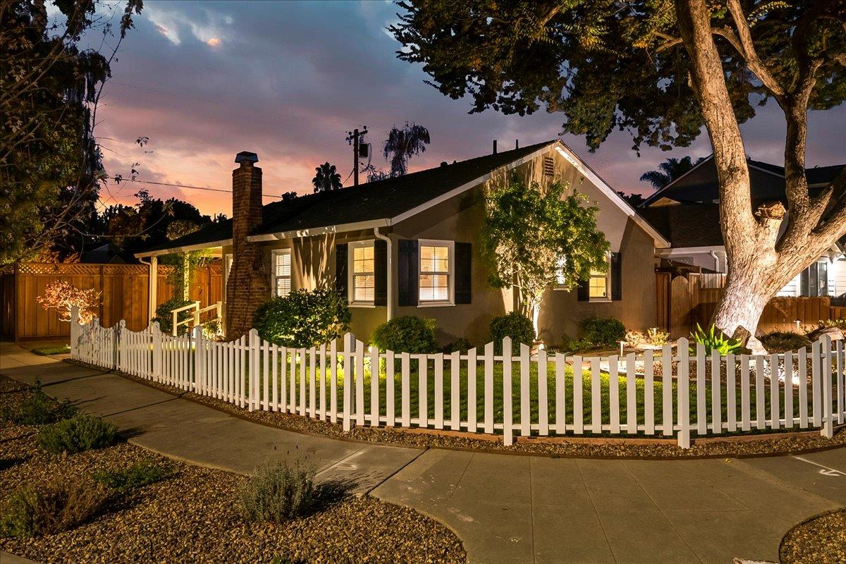 Neighborhood Neighborhood-56