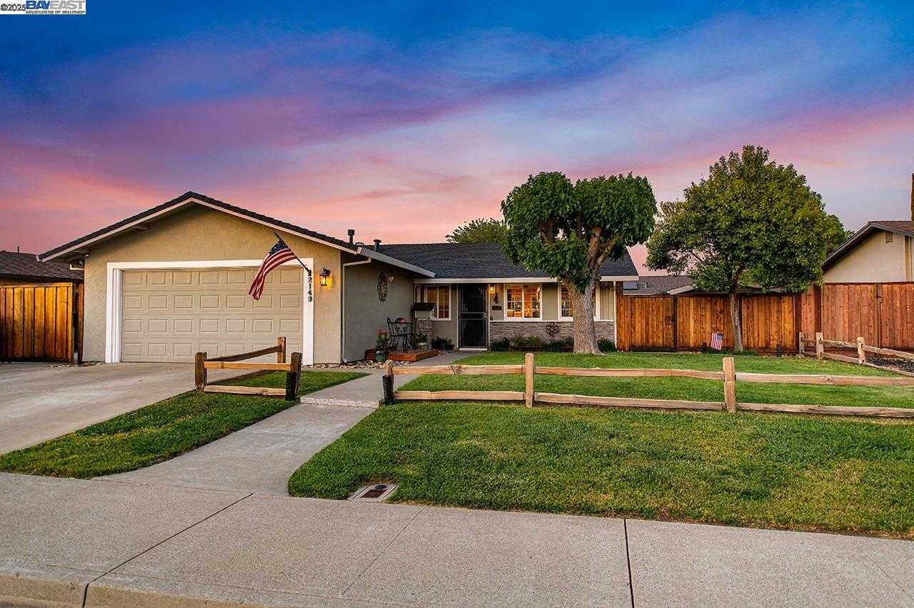 Neighborhood Neighborhood-1