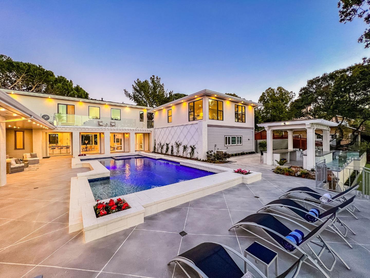 Neighborhood Neighborhood-21