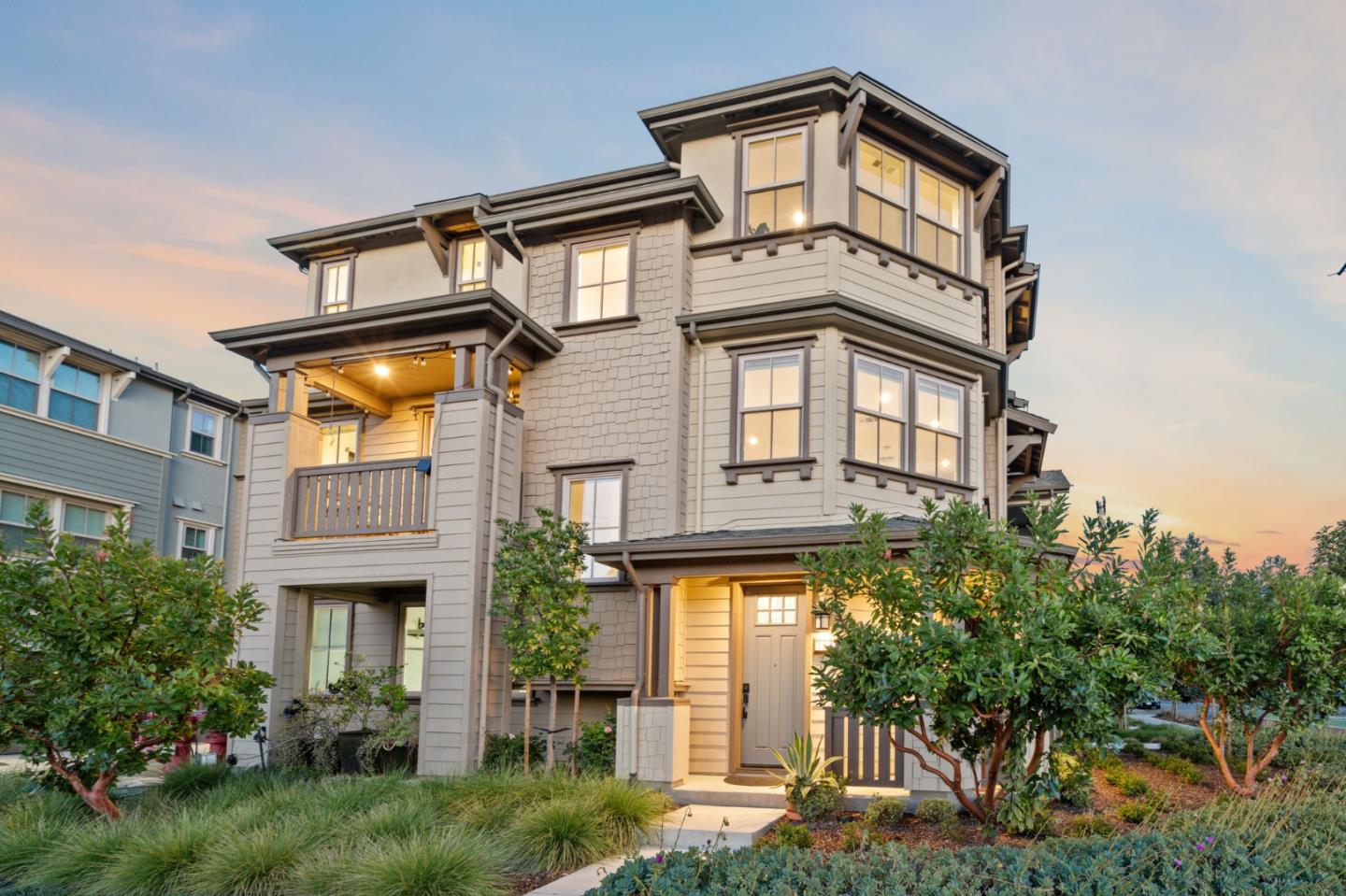 Neighborhood Neighborhood-25