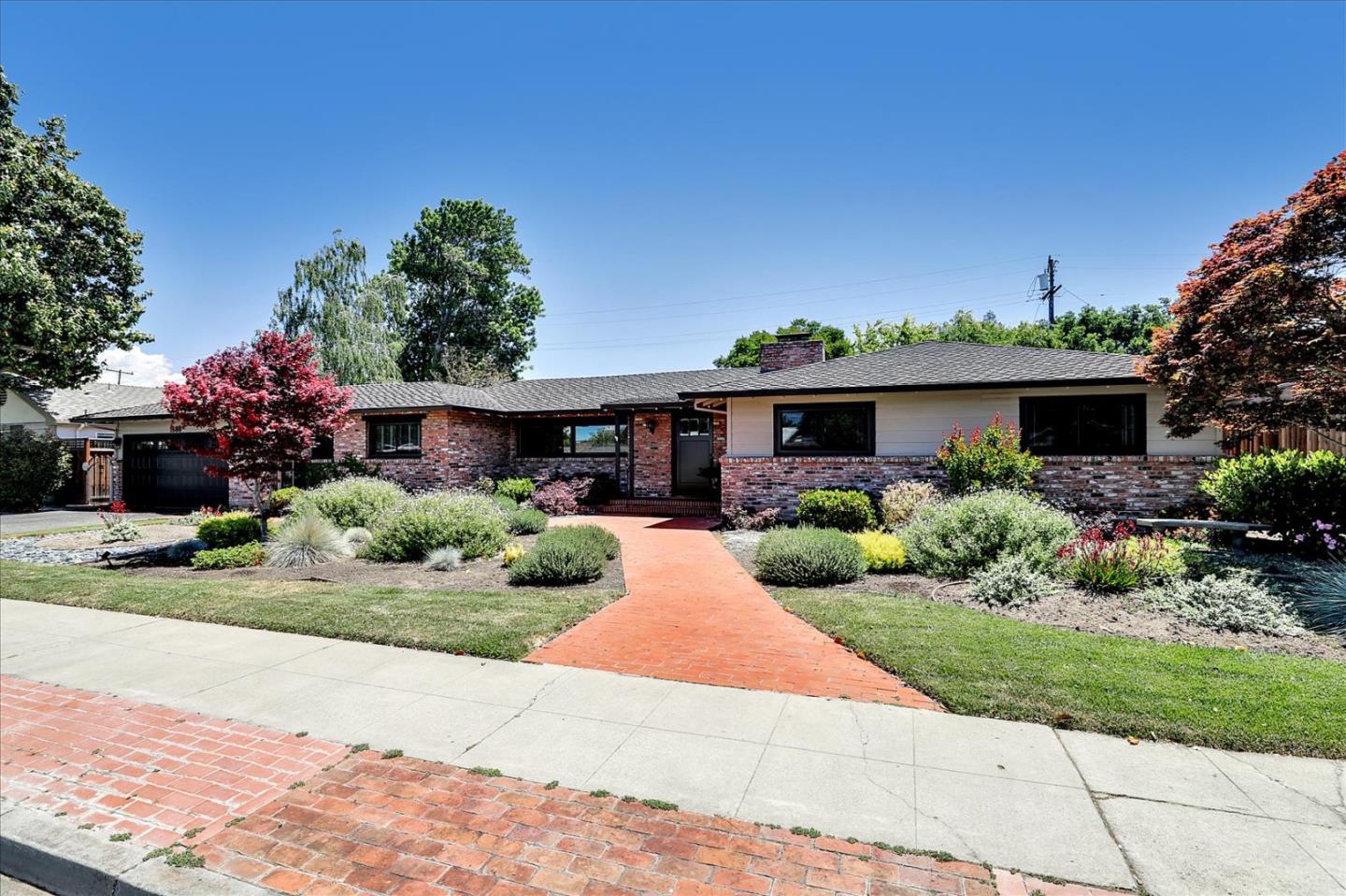 Neighborhood Neighborhood-28