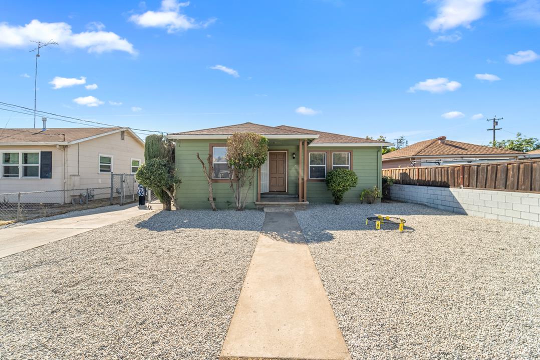 Neighborhood Neighborhood-62