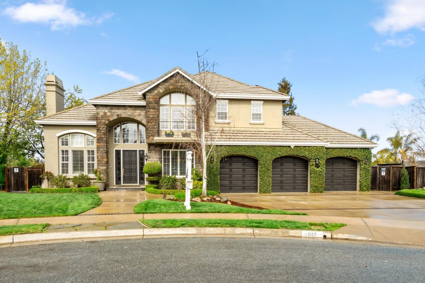 Neighborhood Neighborhood-22