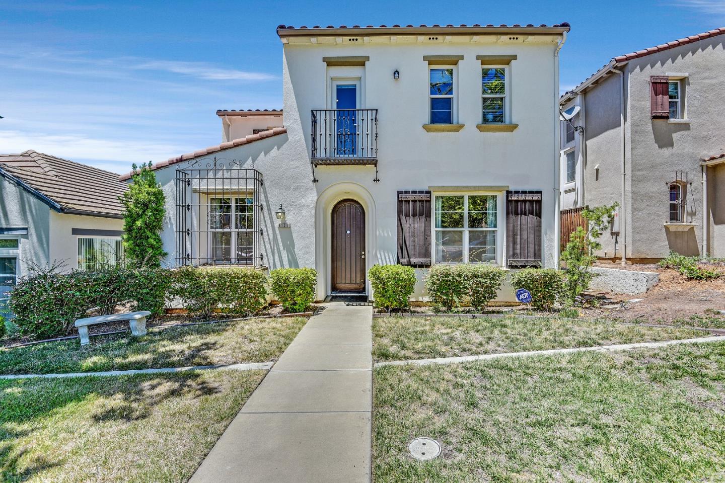 Neighborhood Neighborhood-77