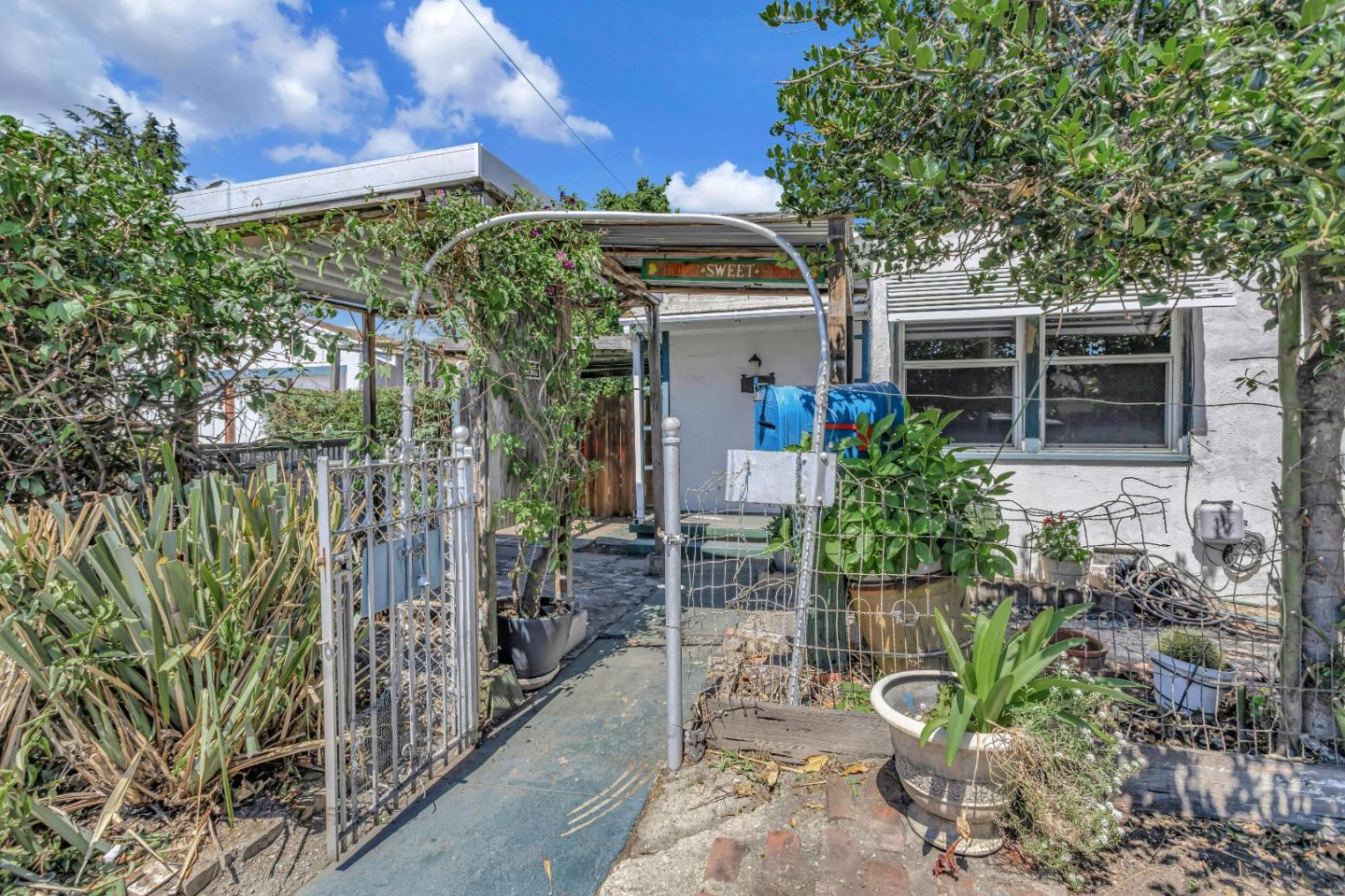 Neighborhood Neighborhood-7