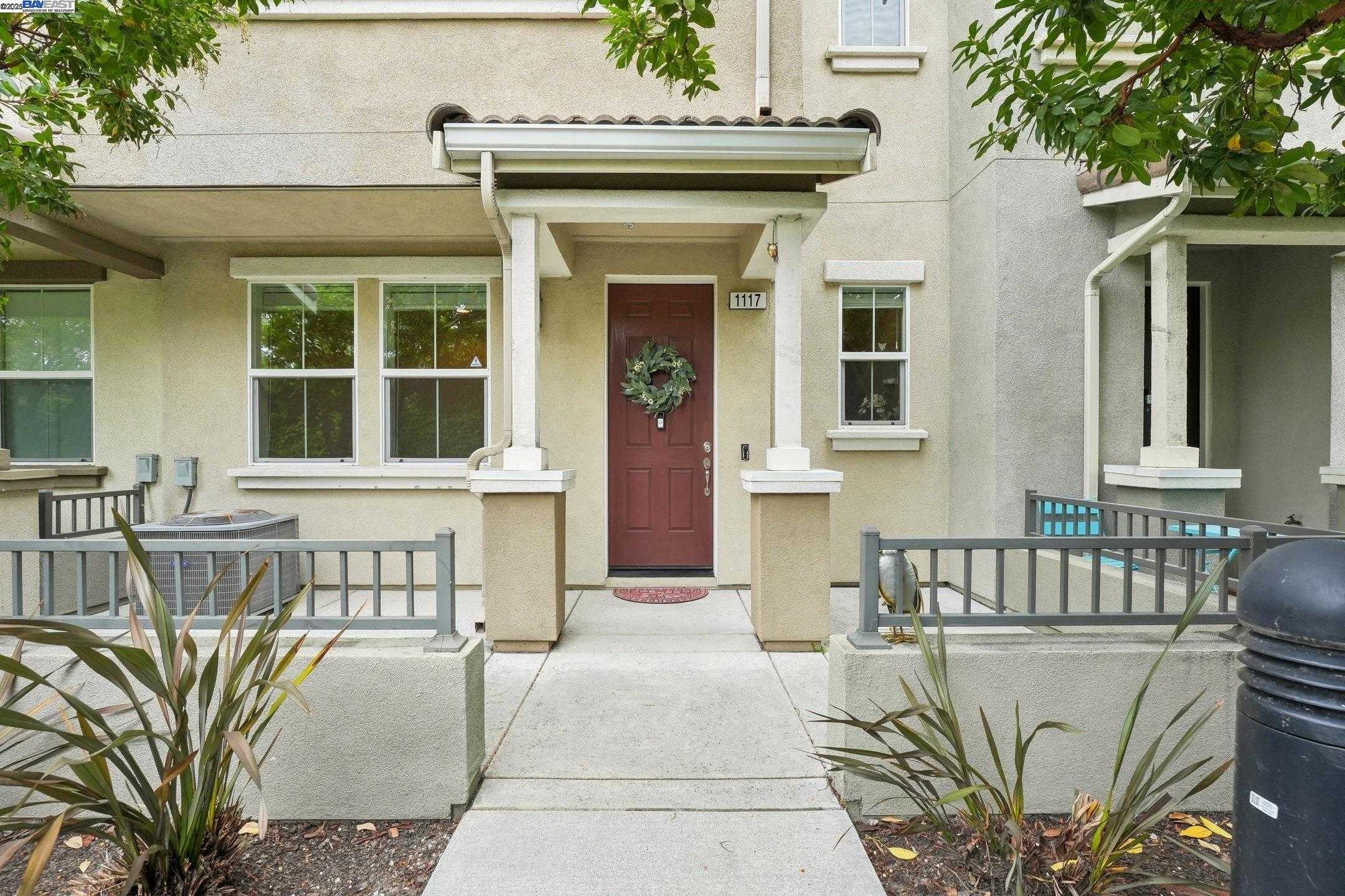 Neighborhood Neighborhood-25