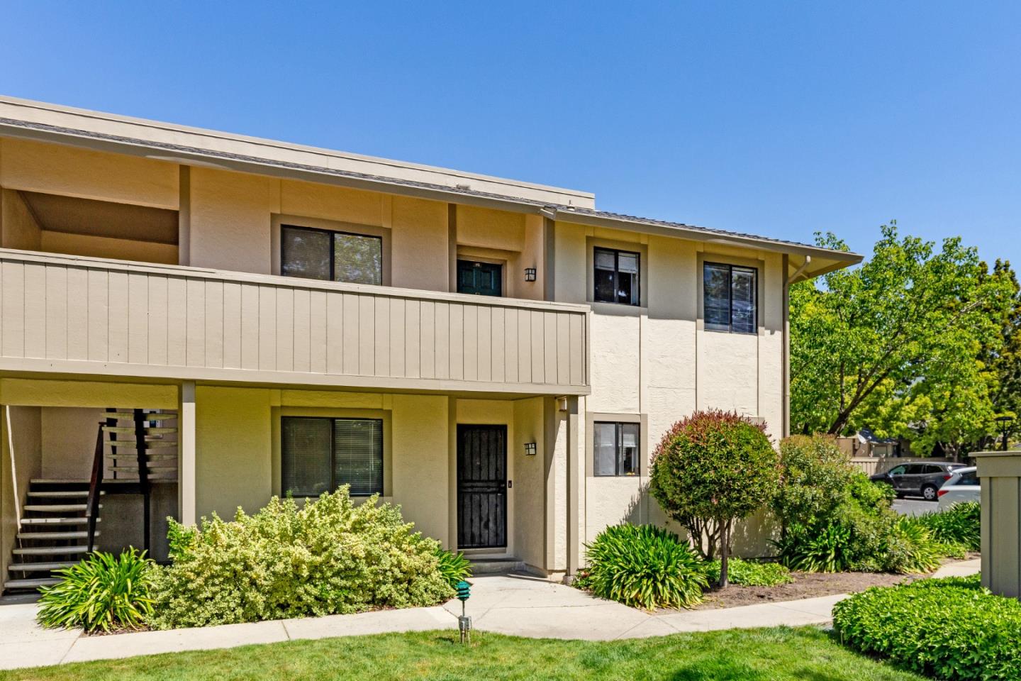 Neighborhood Neighborhood-38