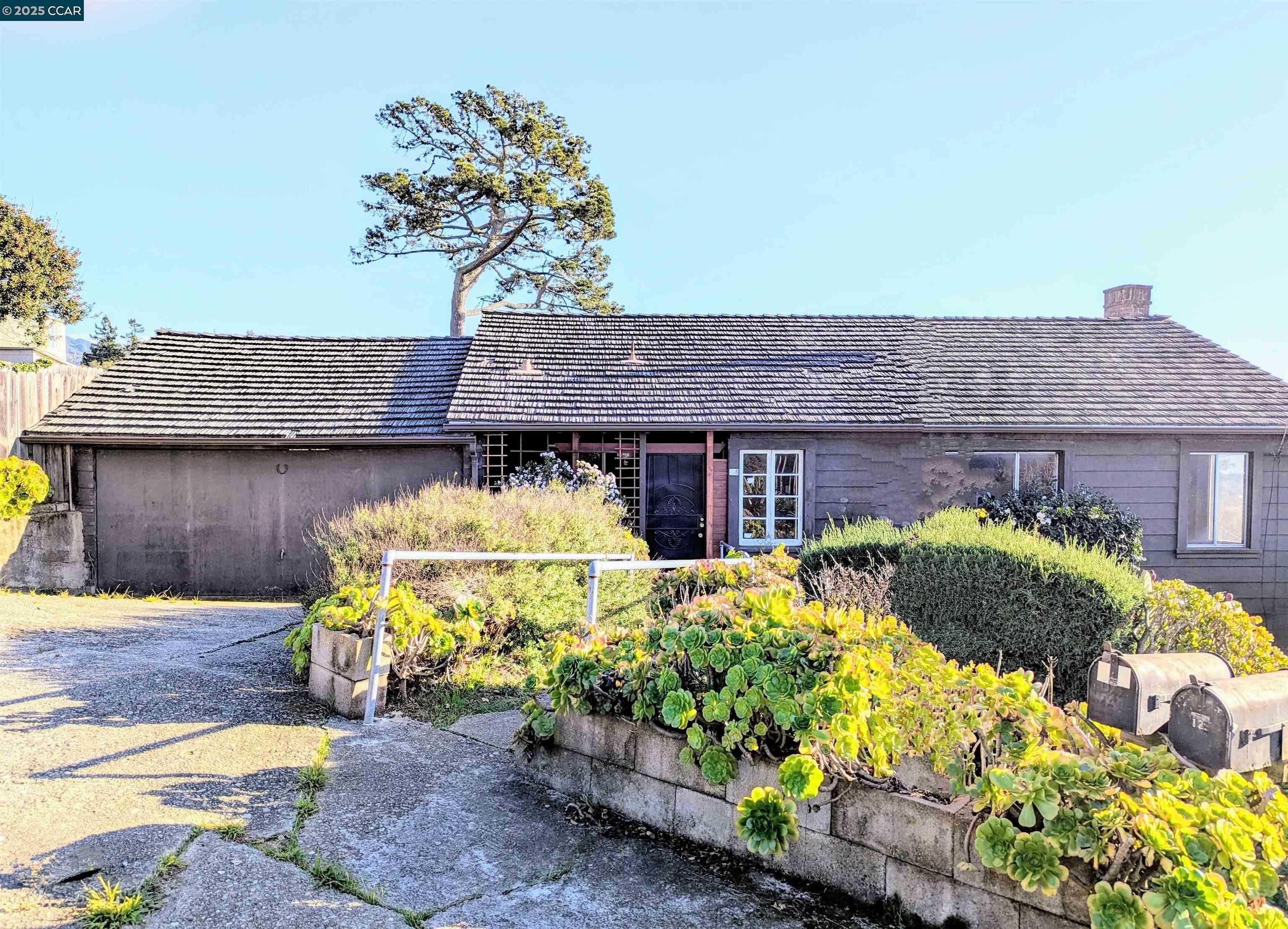 Neighborhood Neighborhood-32