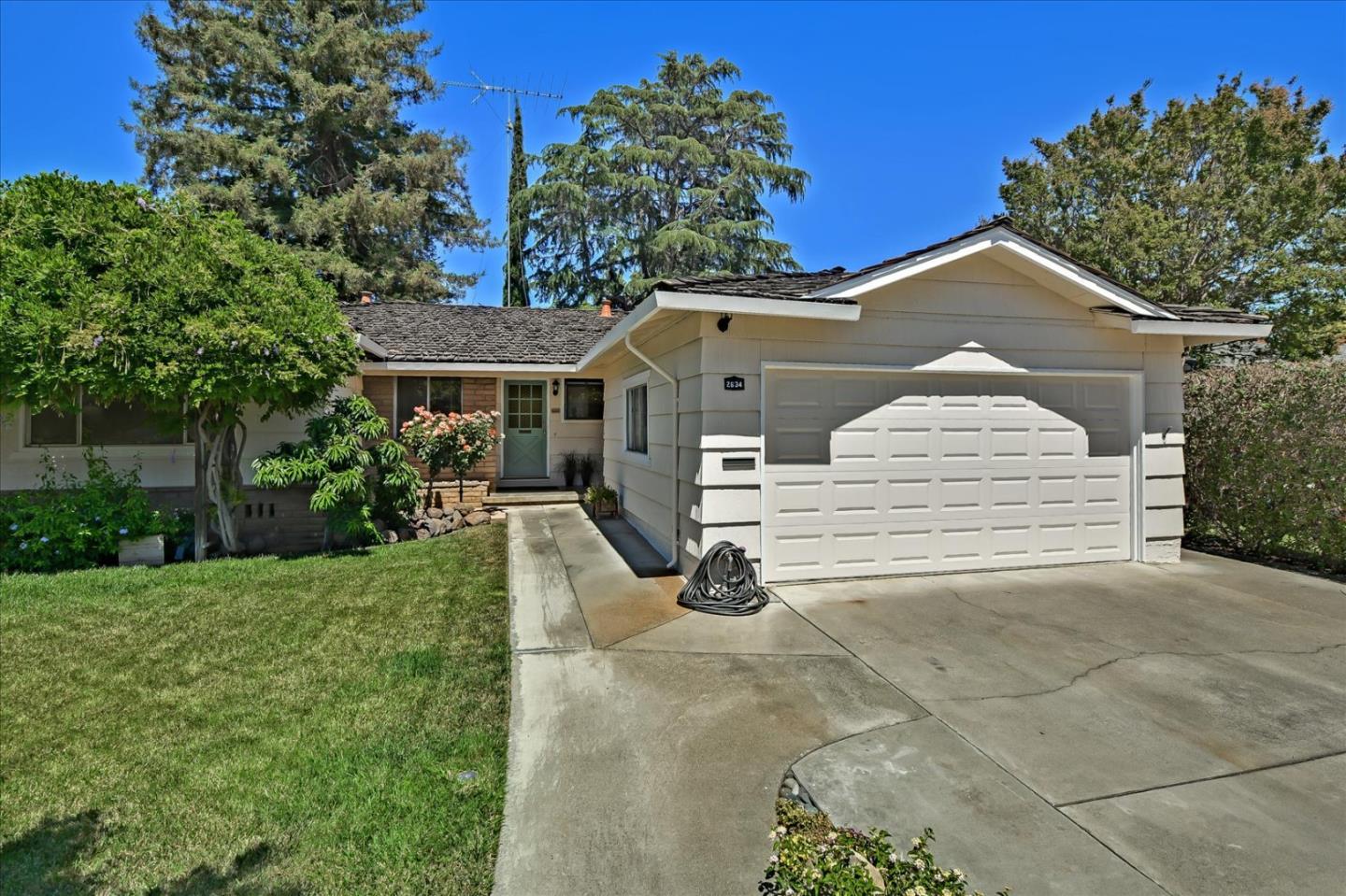 Neighborhood Neighborhood-29