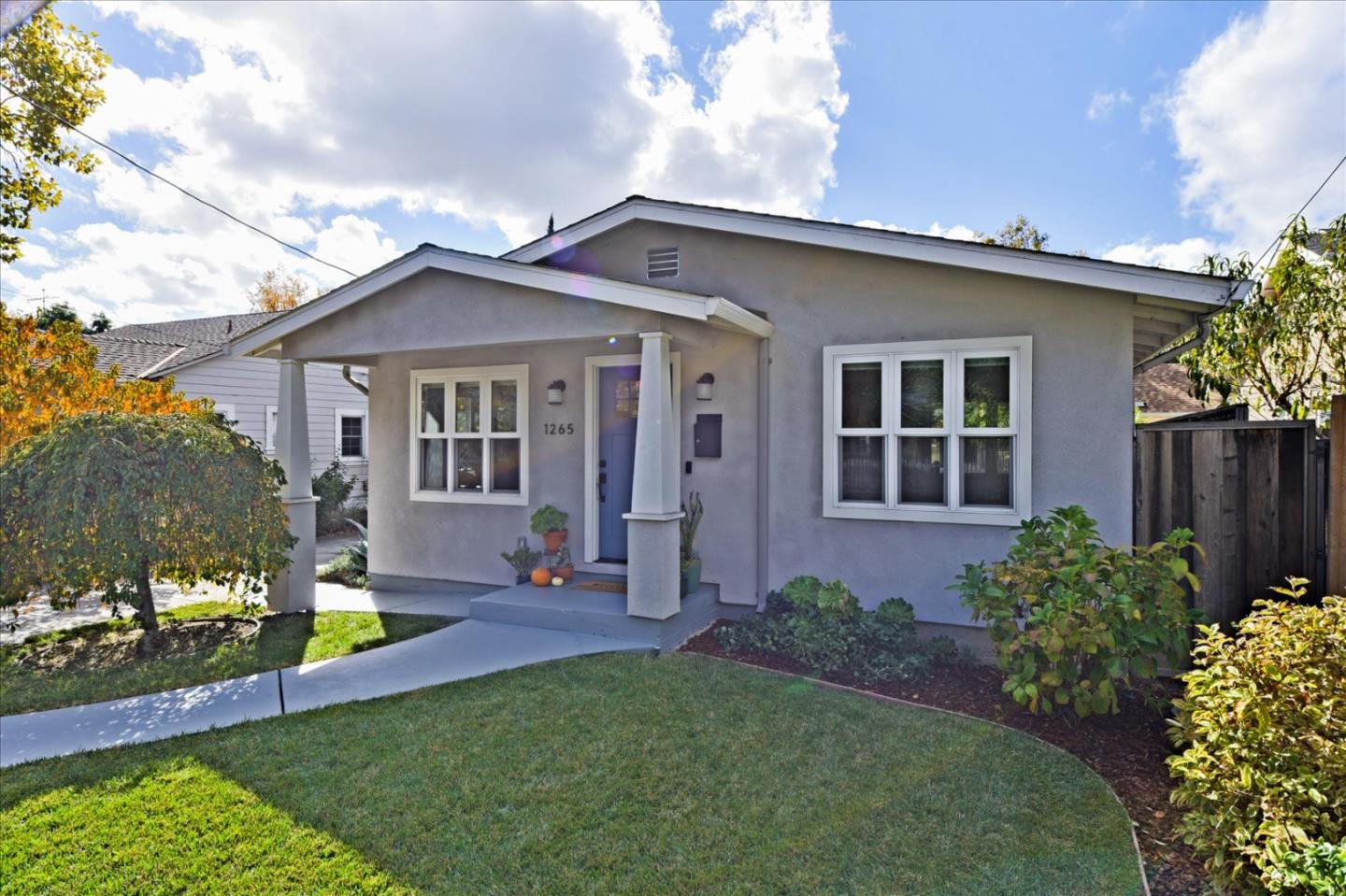 Neighborhood Neighborhood-7