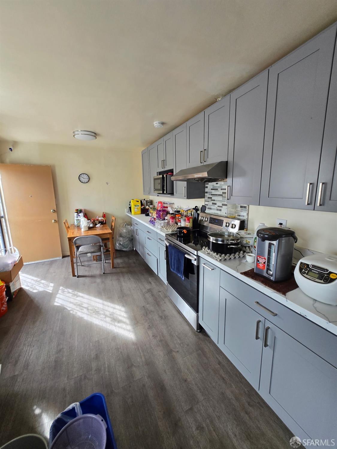 Neighborhood Neighborhood-22