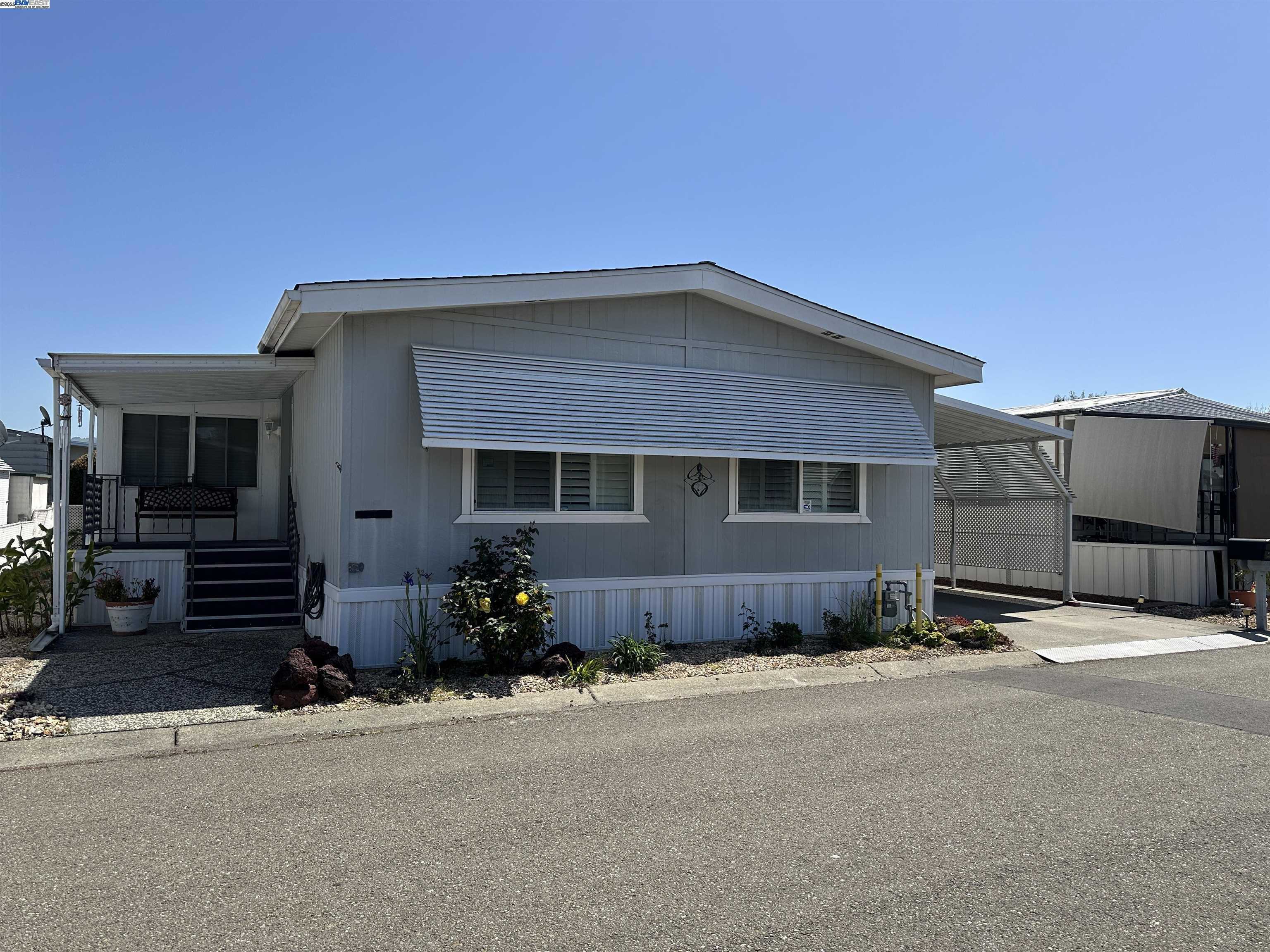 Neighborhood Neighborhood-1