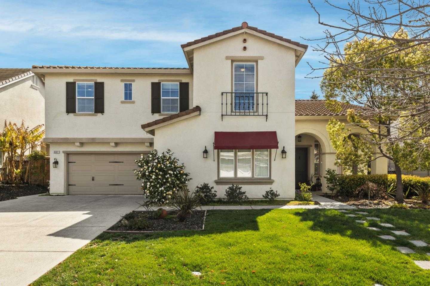 Neighborhood Neighborhood-12