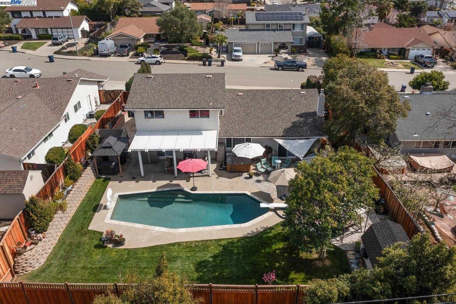 Neighborhood Neighborhood-34