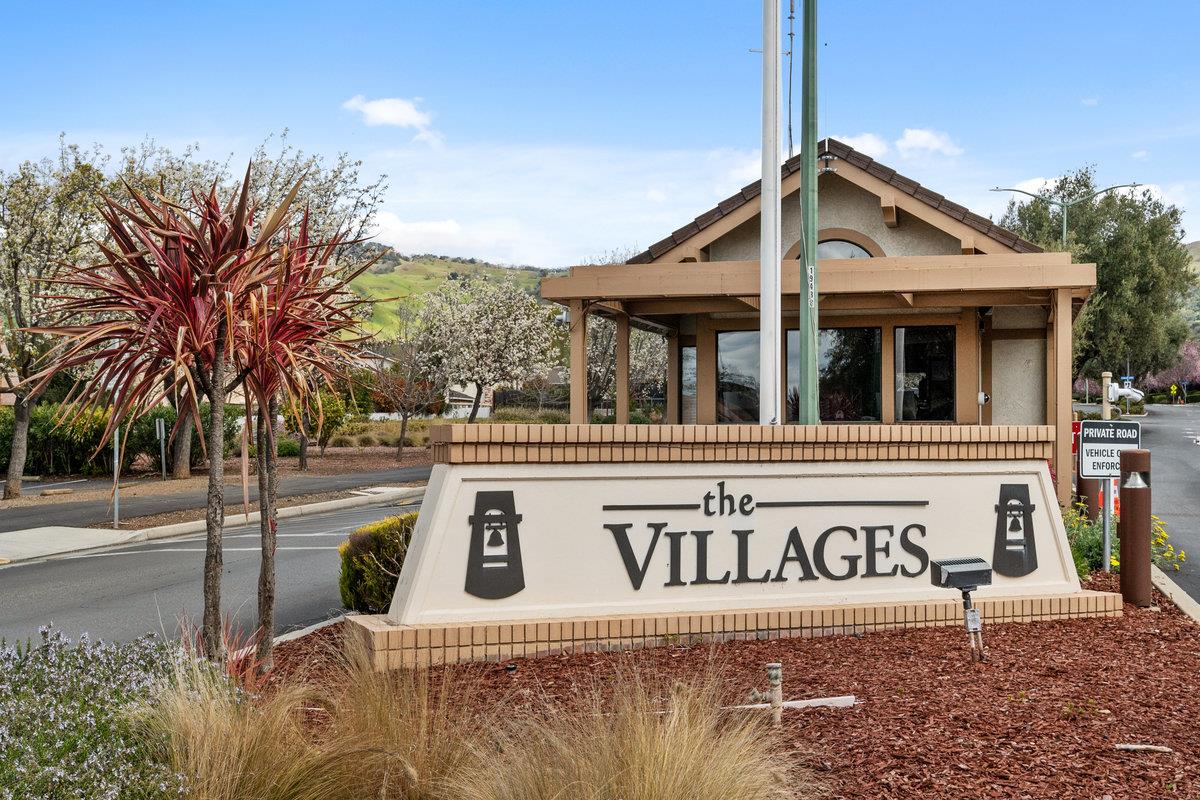 Neighborhood Neighborhood-111