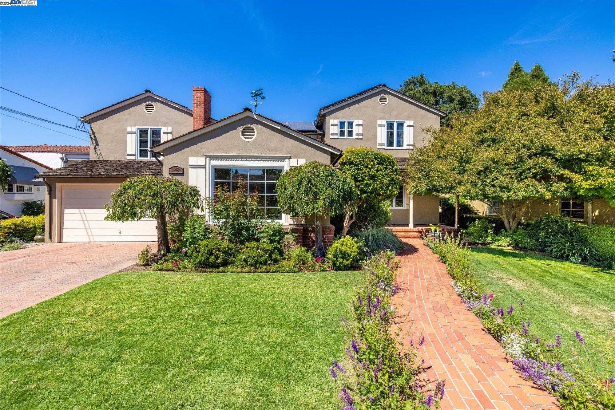 Neighborhood Neighborhood-8