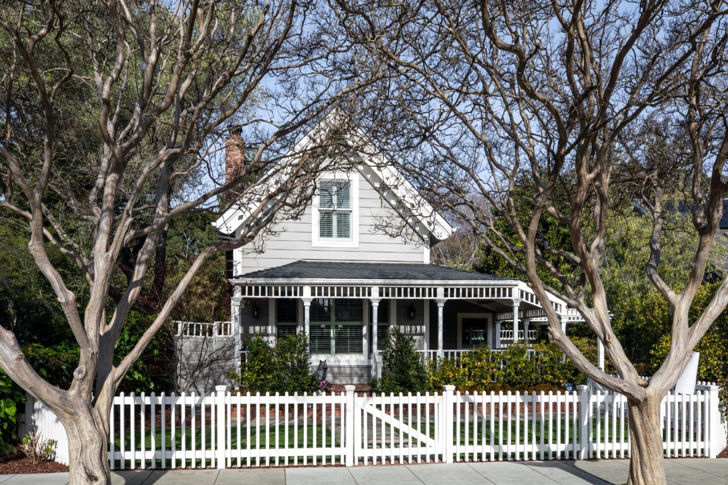 Neighborhood Neighborhood-15