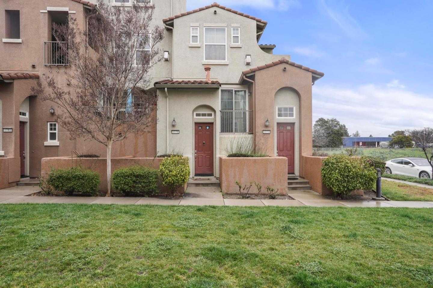 Neighborhood Neighborhood-87