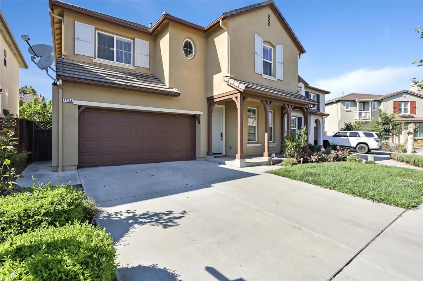 Neighborhood Neighborhood-38