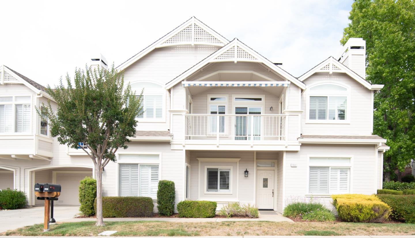 Neighborhood Neighborhood-14