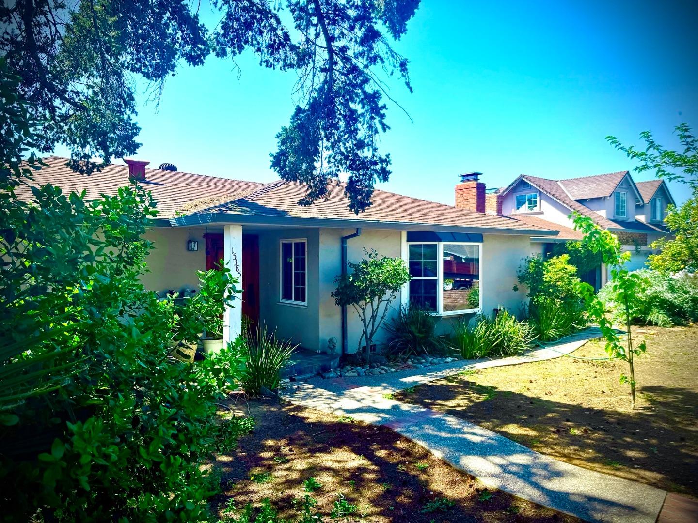 Neighborhood Neighborhood-22