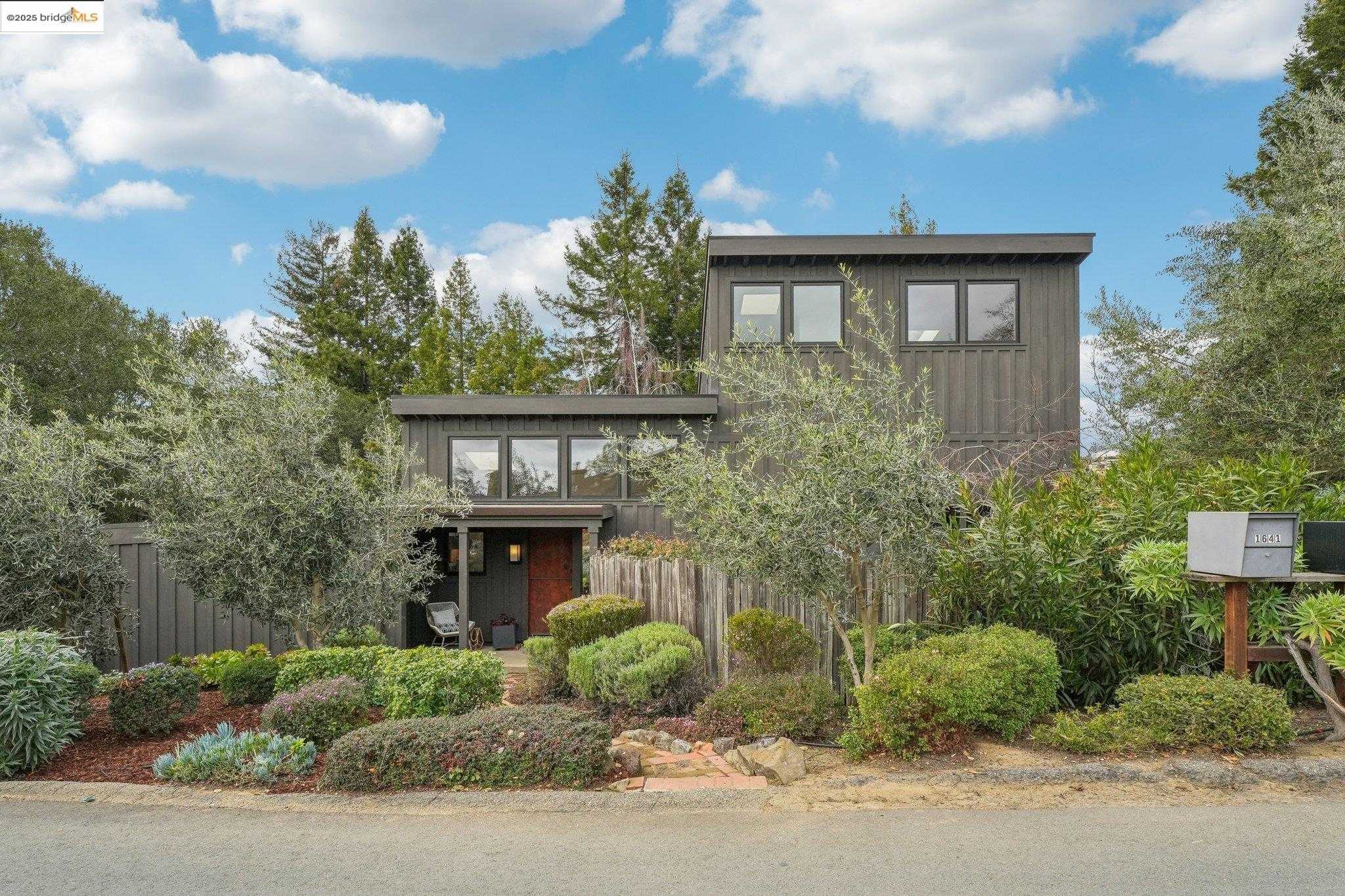 Neighborhood Neighborhood-9