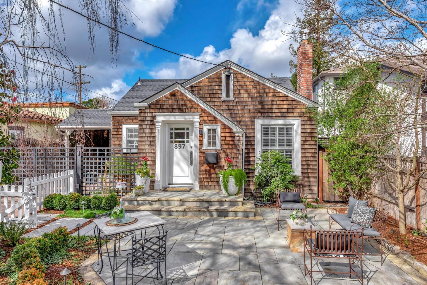 Neighborhood Neighborhood-58