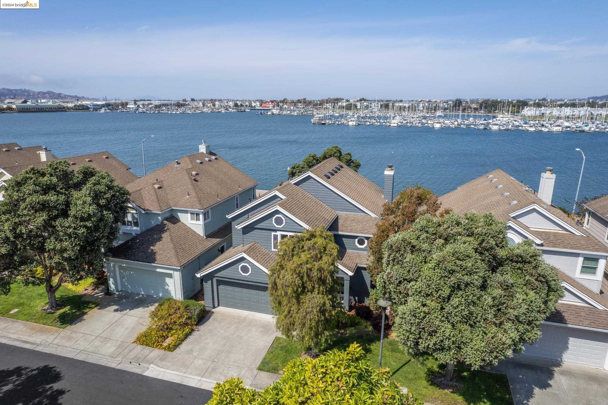 Neighborhood Neighborhood-7