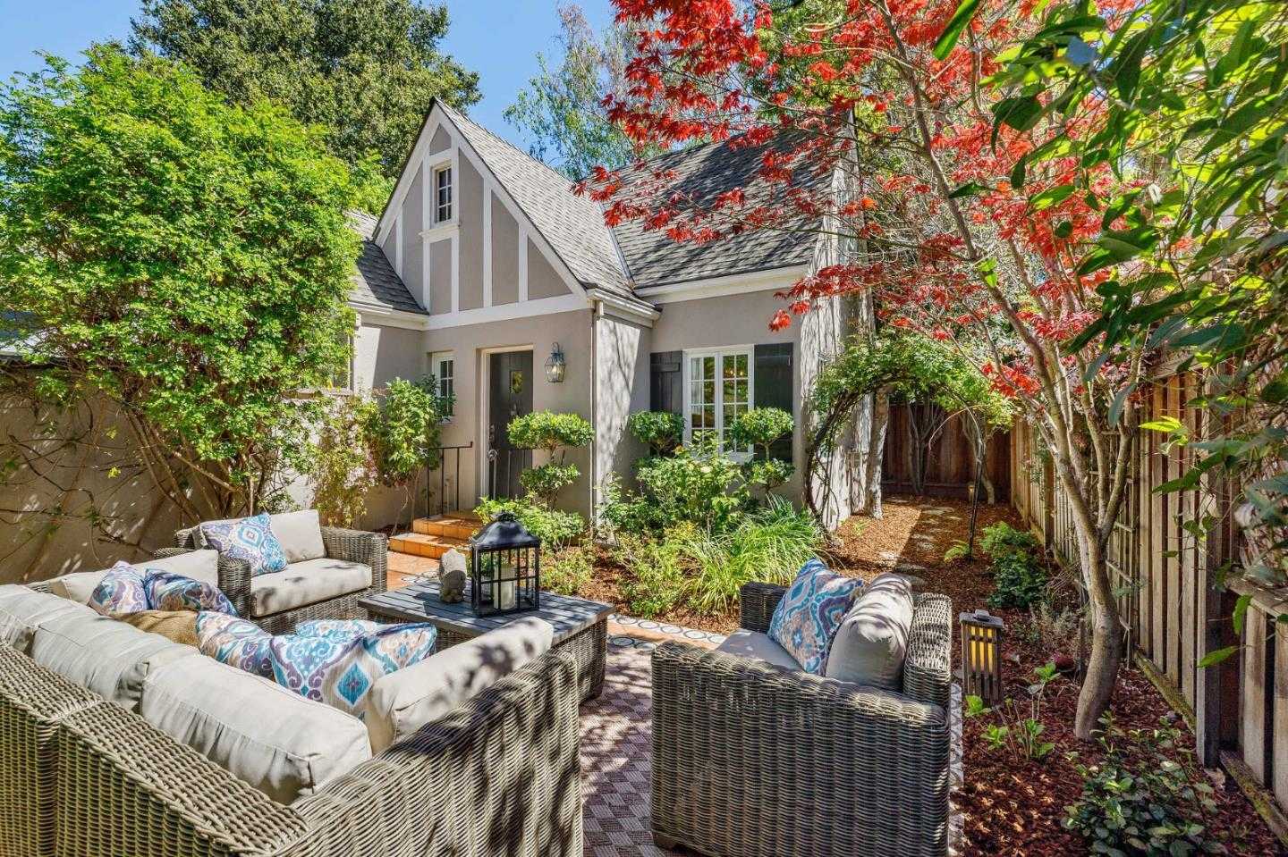 Neighborhood Neighborhood-24