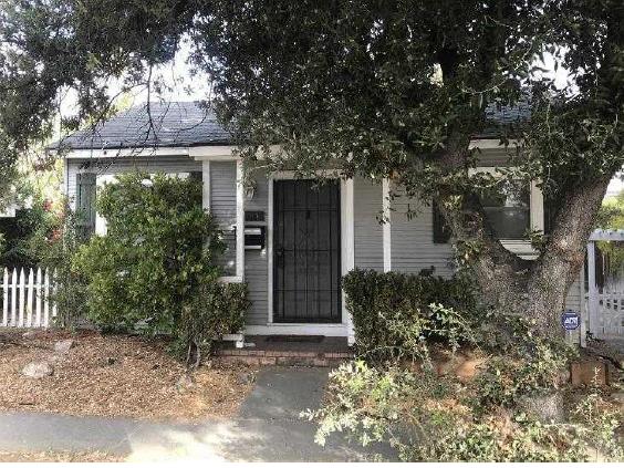 Neighborhood Neighborhood-20