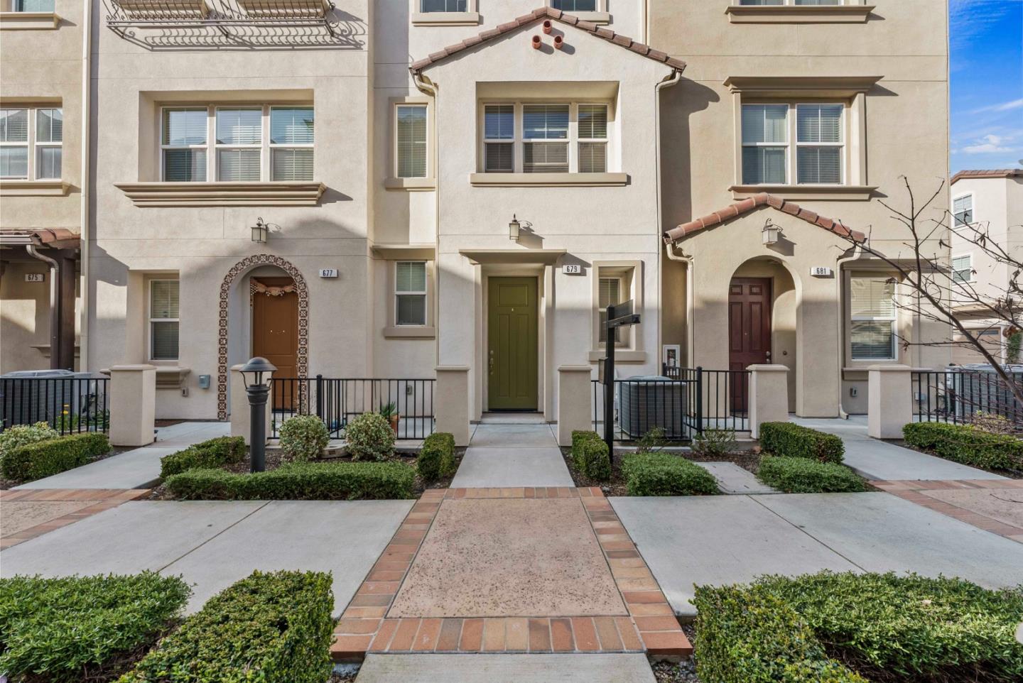 Neighborhood Neighborhood-168