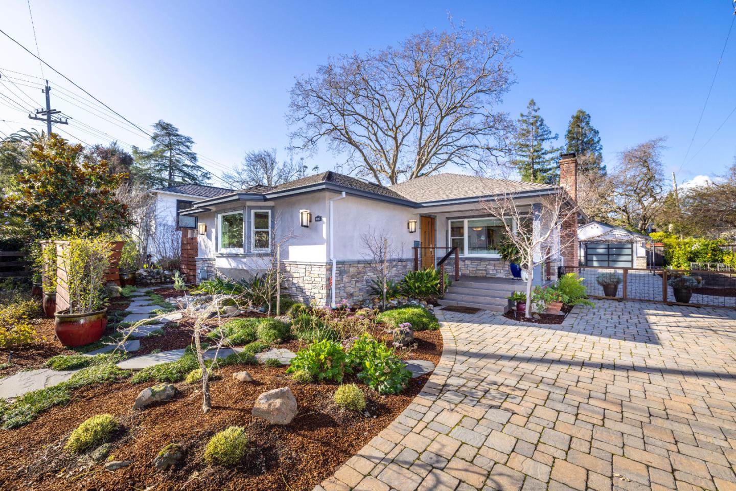 Neighborhood Neighborhood-24